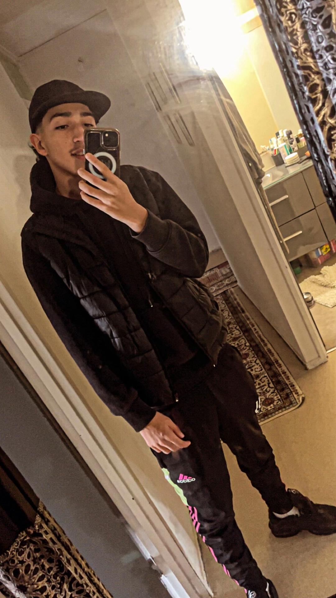 Profil de Yaniss, 19 ans, Rencontre à Haut-Martelange