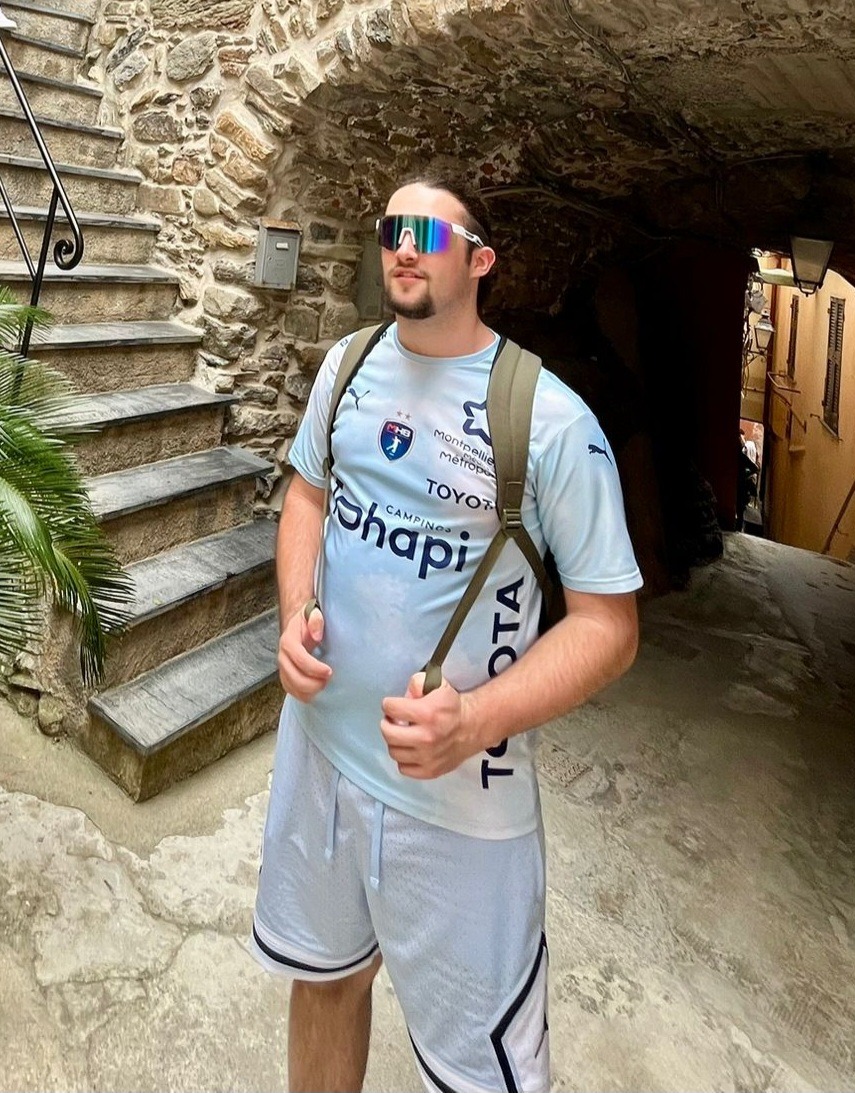 Profil de Eno, 21 ans, Rencontre à Fossenhof